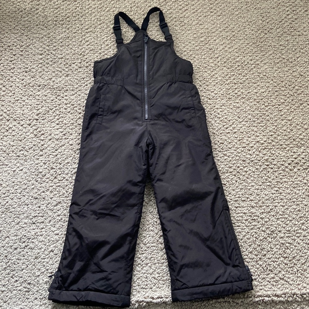 Almost New Gap Black Snow Bib with Primaloft-Size 4